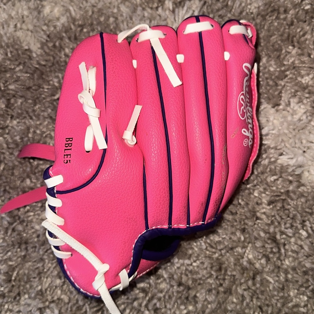 Rawlings Baseball Glove 9” NEW